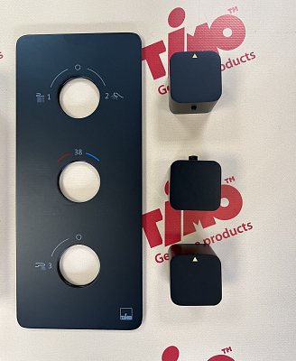 Душевая система встроенная с термостатом Timo Petruma SX-5049/03SM черный 400_400_2835541